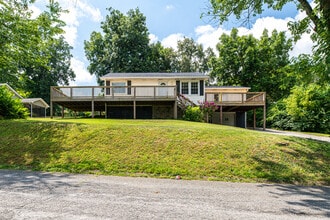 Building Photo - 1314 Goldleaf St