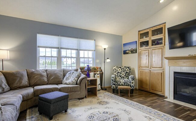 Foto del edificio - 5 Bedroom/3.5 Bath Single Family Home