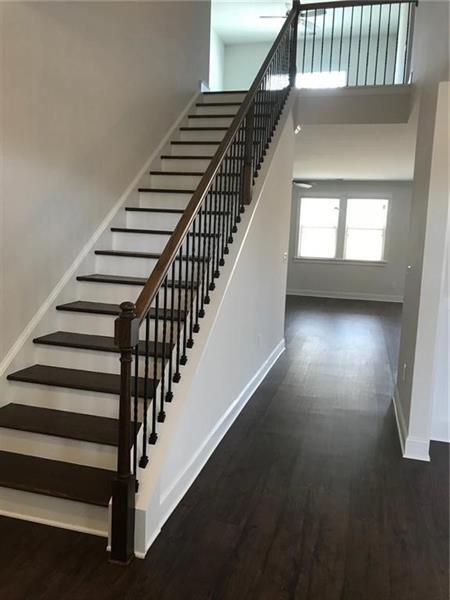 Building Photo - 415 Broadmoor Dr