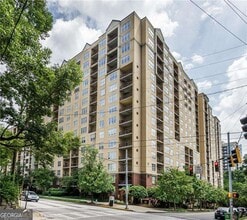Building Photo - 1101 Juniper St NE