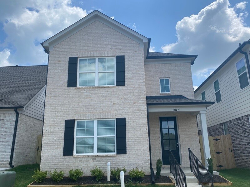 Primary Photo - 10147 Sterling Ridge Dr