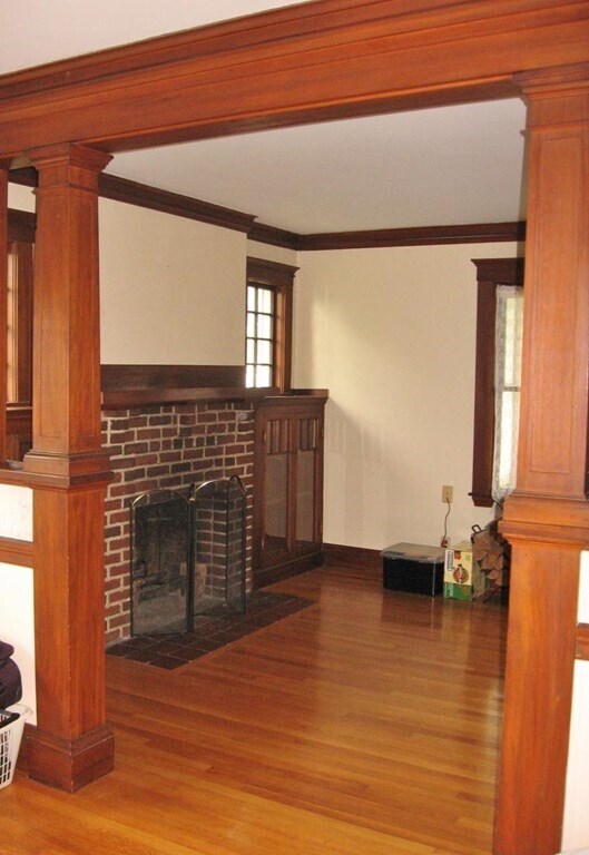 Building Photo - 281 Park Ave