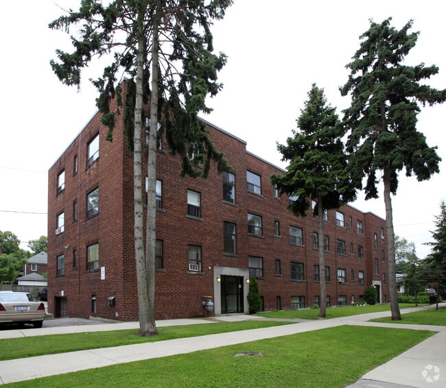 Primary Photo - Lakeshore