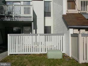 Building Photo - 8071 Pantano Pl