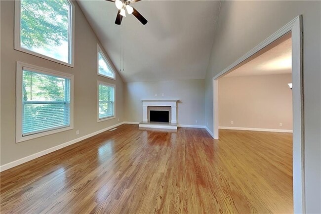 Building Photo - 507 Penny Ln