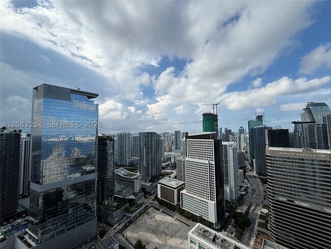 Building Photo - 950 Brickell Bay Dr