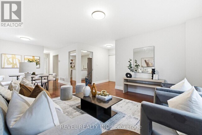 Photo du bâtiment - 1036 Attersley Dr