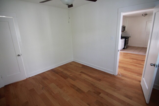 Building Photo - 5414 Fountain Ave
