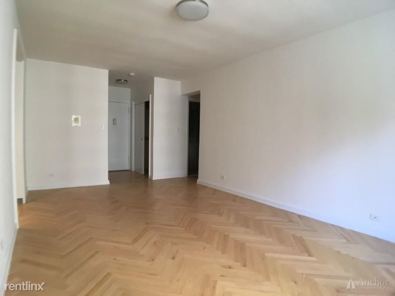 Foto del edificio - 5 E 52nd St