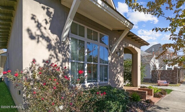 Foto del edificio - 100 Deysbrook Ln