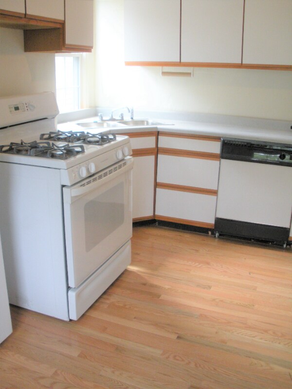 Foto del edificio - 5706 Darlington Rd