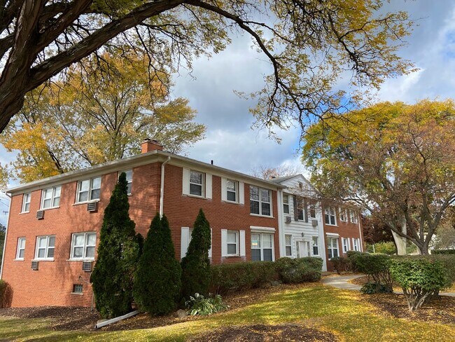 Foto del edificio - 787 Colonial Ct