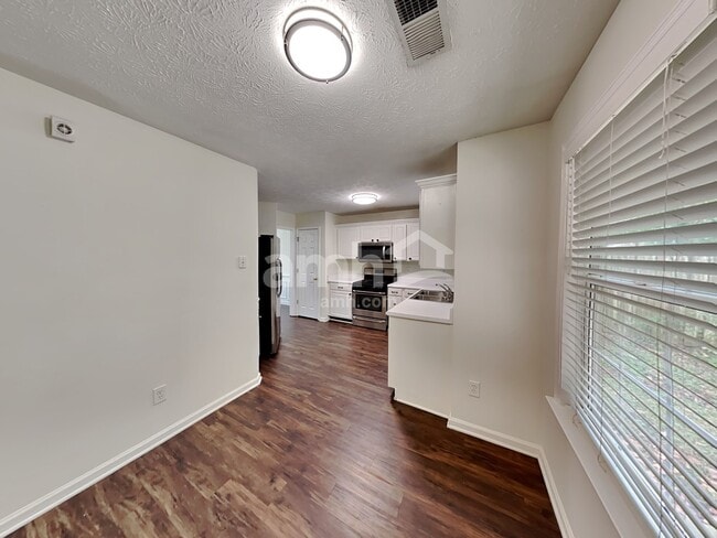 Building Photo - 349 Ethridge Dr NW