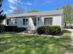 Building Photo - 1619 E McDaniel St