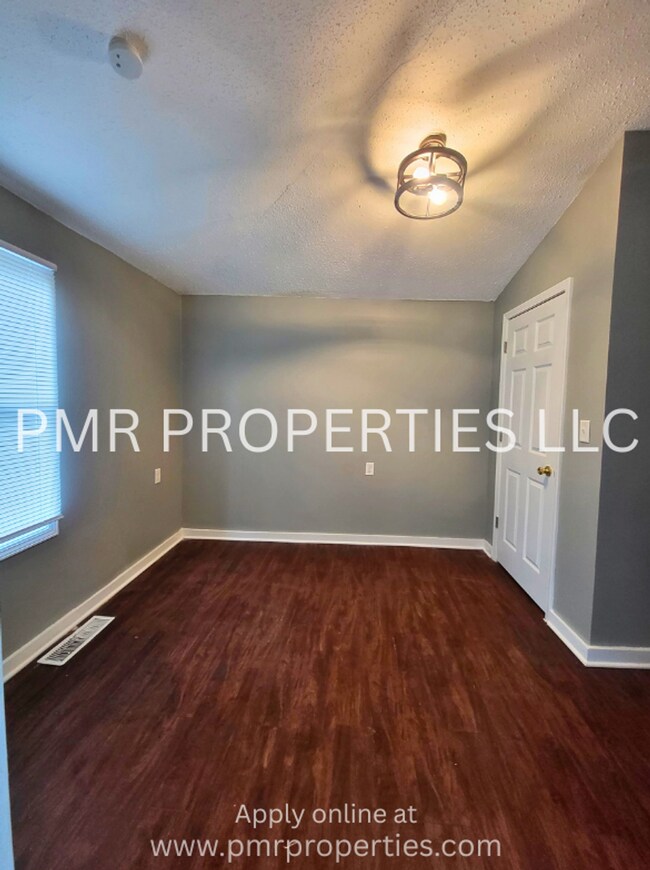 Foto del edificio - 4 Bedrooms - 1 Bathroom House.