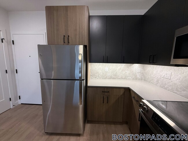 Building Photo - 199 Gardner St