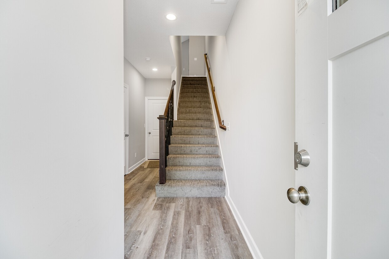 Mission Cliffs Townhomes Apartments in Kansas City, KS