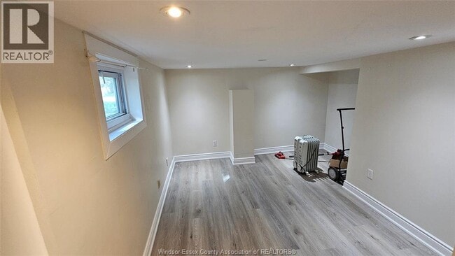 Building Photo - 667 Piche St