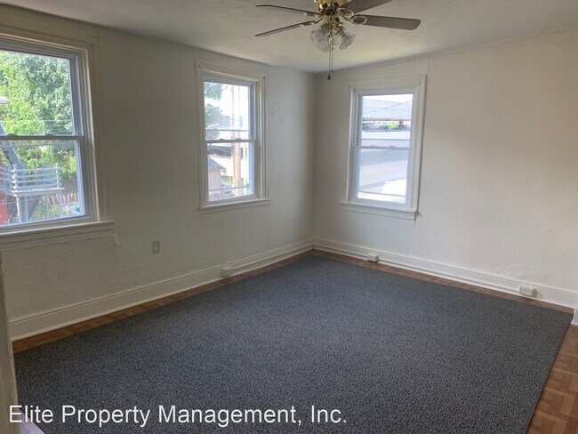 Building Photo - 3 br, 1 bath House - 123 N. Newberry St.