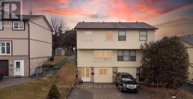 Building Photo - 1209 Southdale Ave