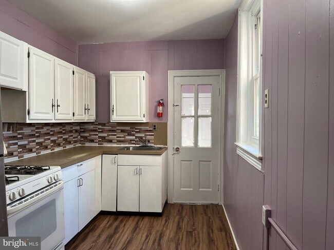 Foto del edificio - 645 Beatty St