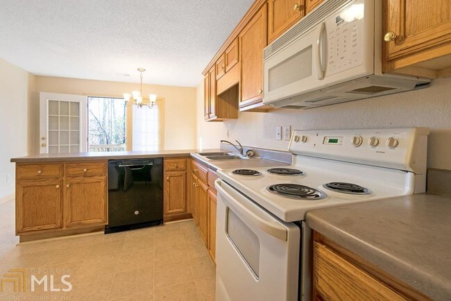 Building Photo - 6043 Creekerton Blvd