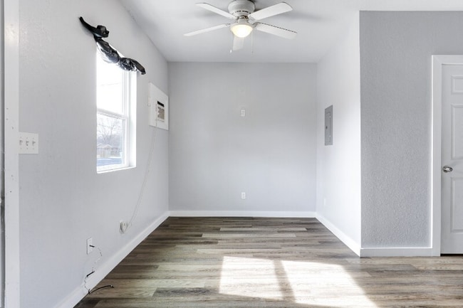 Photo - 438 S San Joaquin Ave Apartment