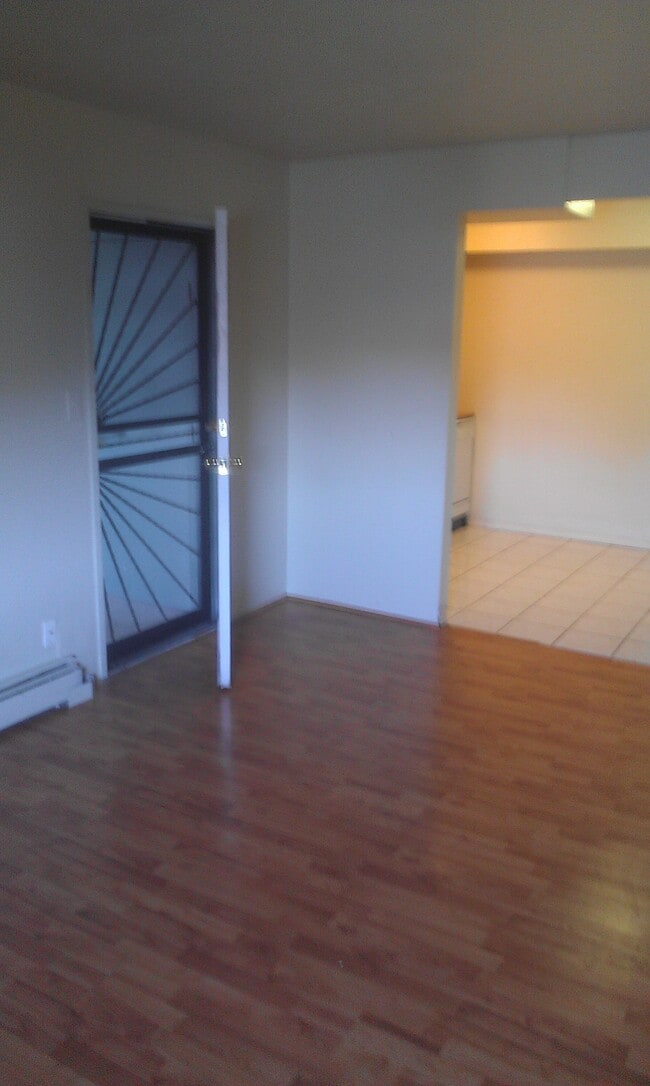 Foto del edificio - 10150 E Virginia Ave