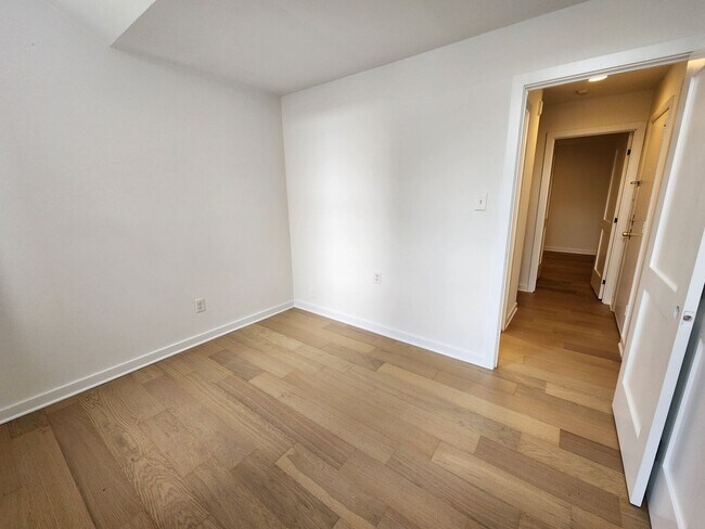Foto del edificio - Spacious 2 bedroom unit in a great area in Graduate hospital
