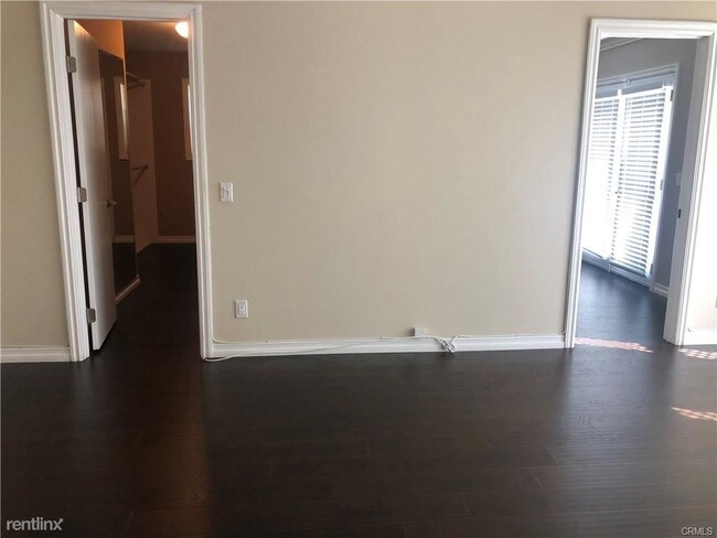 Building Photo - 3 br, 2 bath House - 958 Carnation Ave