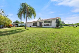 Building Photo - 1075 SE Coral Reef St