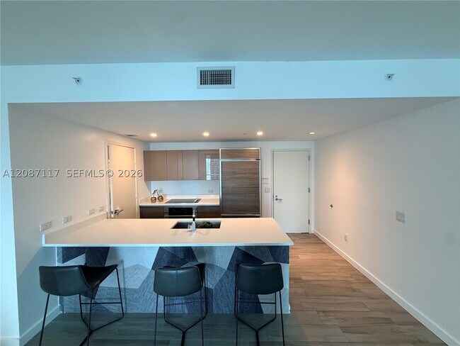 Building Photo - 1100 S Miami Ave