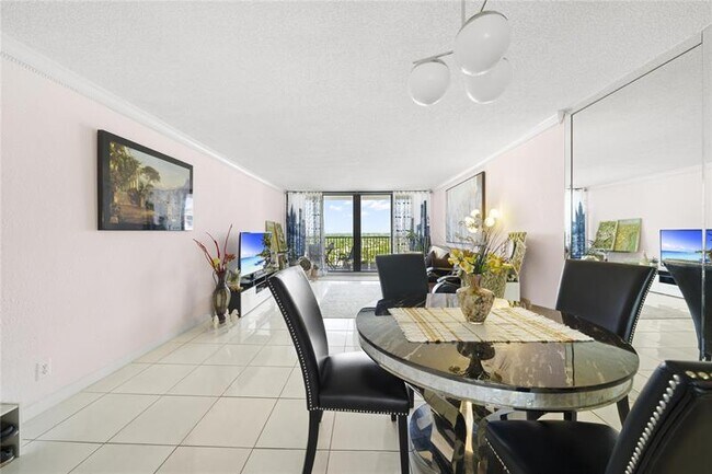 Foto del edificio - 2201 S Ocean Dr