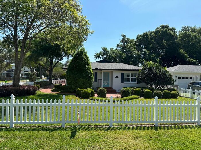 Primary Photo - Charming 3 Bed 2 Bath home in the heart of...