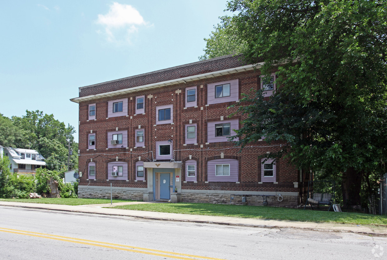 Building Photo - 3809 Brooklyn Ave