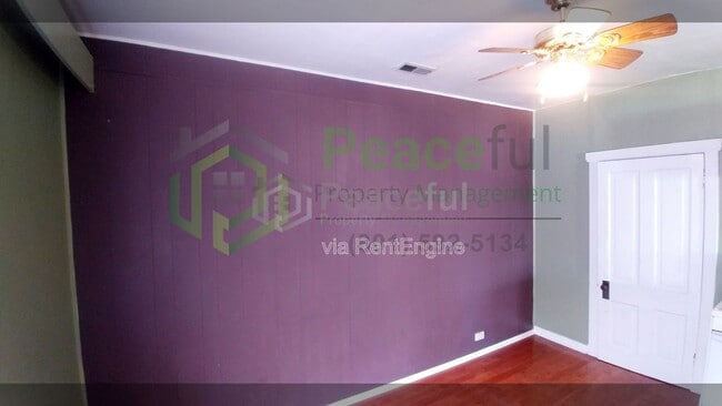 Building Photo - 217 D St E