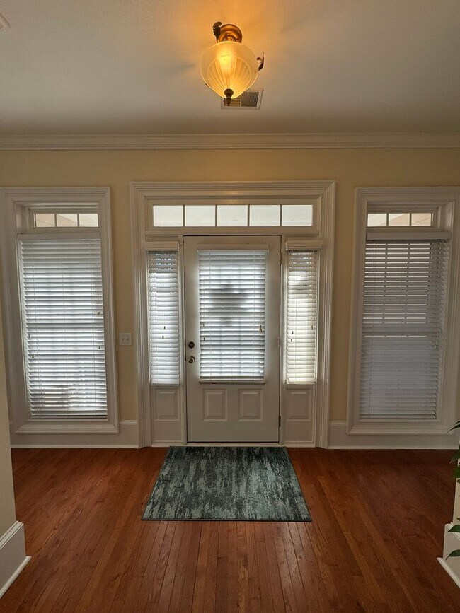 Foto del edificio - 3BR Beauty on the Eastside!