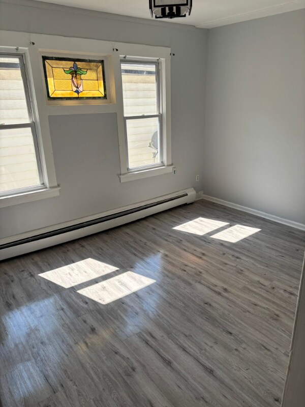 Foto principal - 392 E 9th Ave
