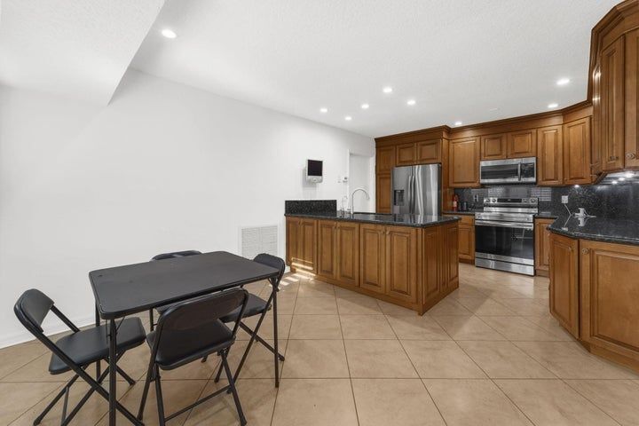 Foto principal - 7621 Sierra Terrace W