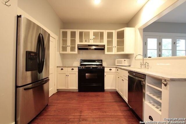 Foto del edificio - 322 PERSHING AVE