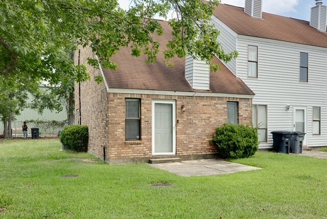 Foto principal - 8148 Baringer Rd