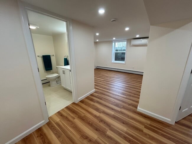 Hallway to bathroom - 90 Havemeyer Ln