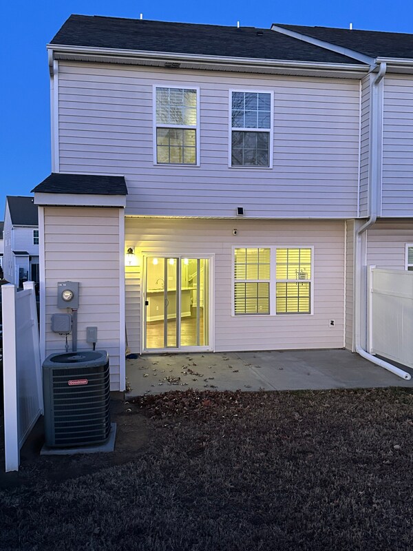 Foto del edificio - 3710 Aldeburgh Rd SW