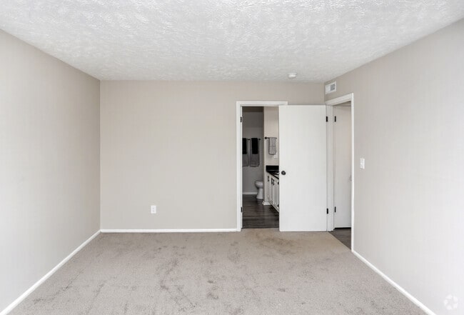 2BR, 2BA/Aurora - 1100 SF - The Eclipse Apartment Homes