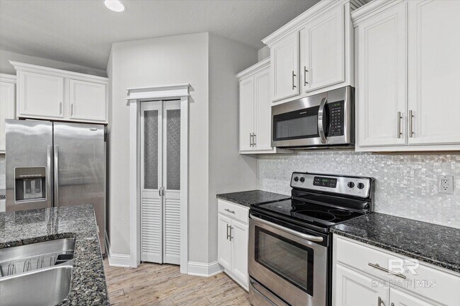 Foto del edificio - 21549 Yosemite Blvd