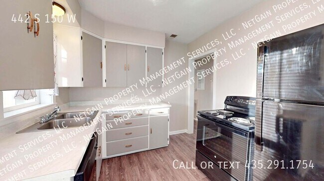 Foto del edificio - 5 Bedroom 2 Bath