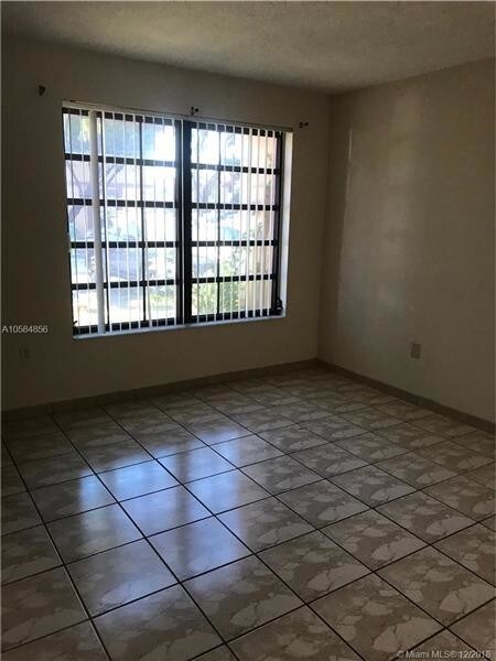Building Photo - 6028 SW 133rd Pl