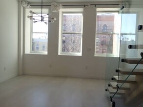 Building Photo - 1511 Pacific St