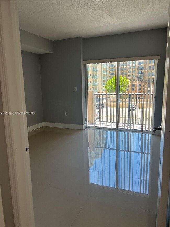 Foto del edificio - 3410 Coral Wy