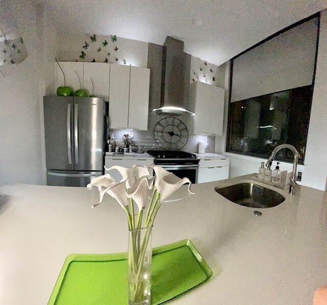 2000 Clarendon Blvd Unit Clarendon Blvd, Arlington, VA 22201 Condo